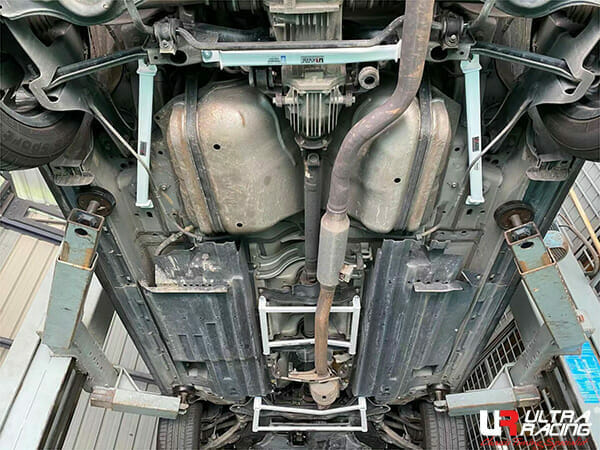 Rear lower side (4points)