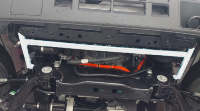 Front lower (4points)