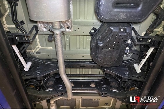 Rear lower side (4points)