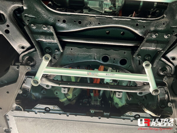 Front lower (4points)