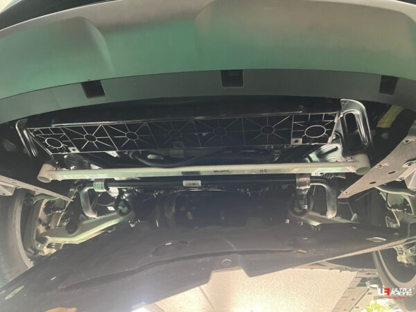 Front lower (2points)