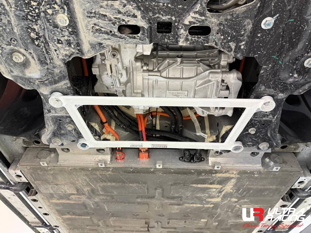 Front lower (4points)