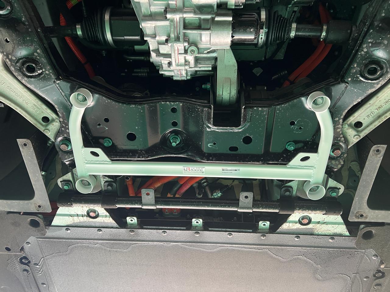 Front lower (4points)
