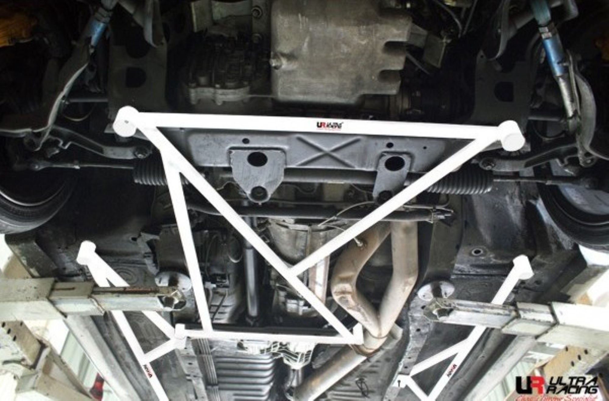 Front lower (4points)	